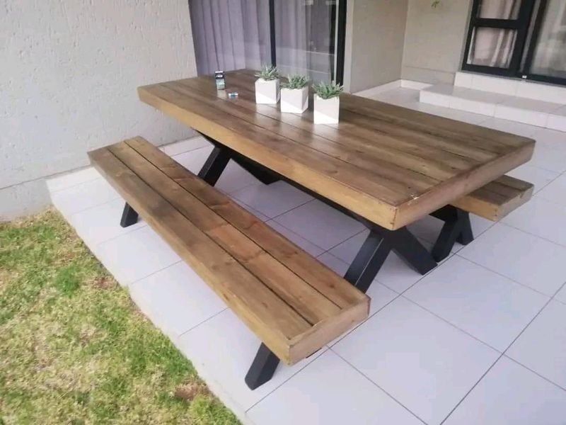 Top Quality Indoor and Outdoor Furniture