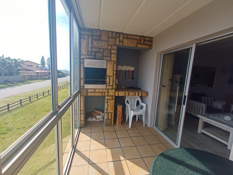 3 Bedroom Self Catering Apartment in Hartenbos Central