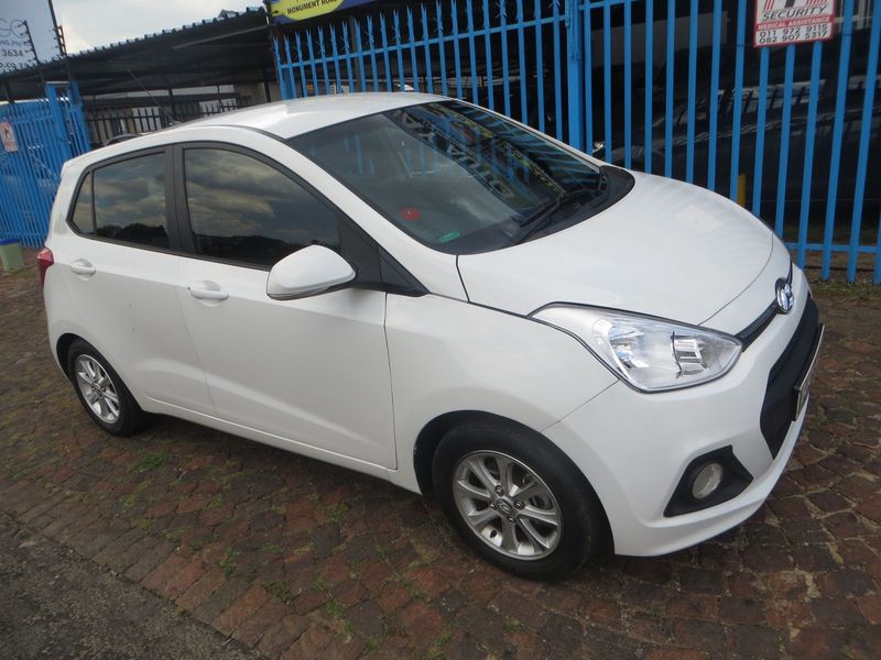 2014 Hyundai Grand i10 1.2 Motion, White with 82000km available now!