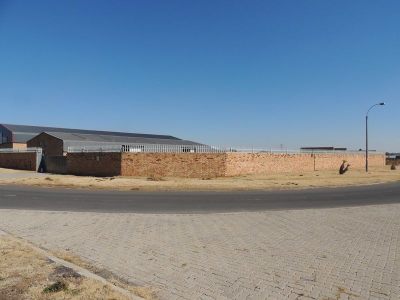 Warehouse or factory available in Aureus, Randfontein