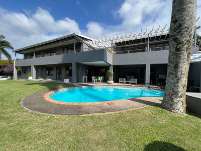 5 bedroom house with Sea Views