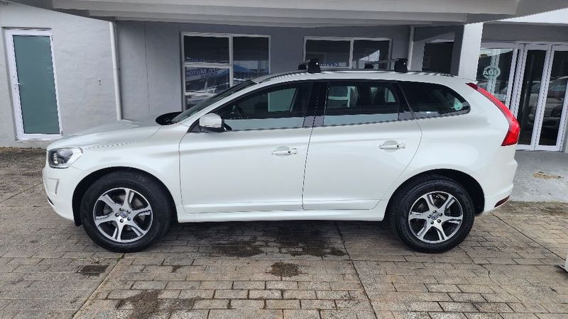 White Volvo XC60 D4 Excel Geartronic with 132000km available now!