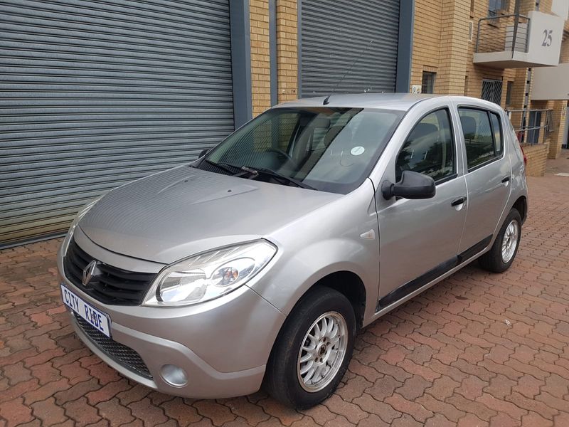 2012 Renault Sandero 1.4 Ambiance, Silver with 161000km available now!