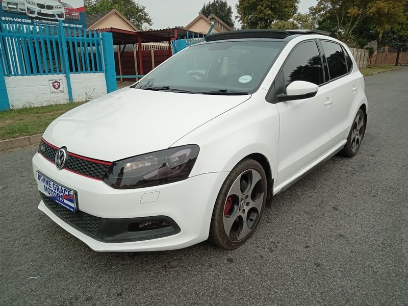 Volkswagen Polo 1.4 Comfortline, White with 109000km, for sale!