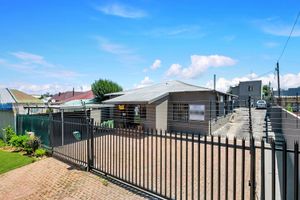 OtherCommercial in Maraisburg For Sale in Roodepoort, preview image