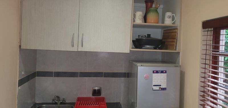 CONTRACTORS PRIVATE GUEST HOUSE ACCOMMODATION