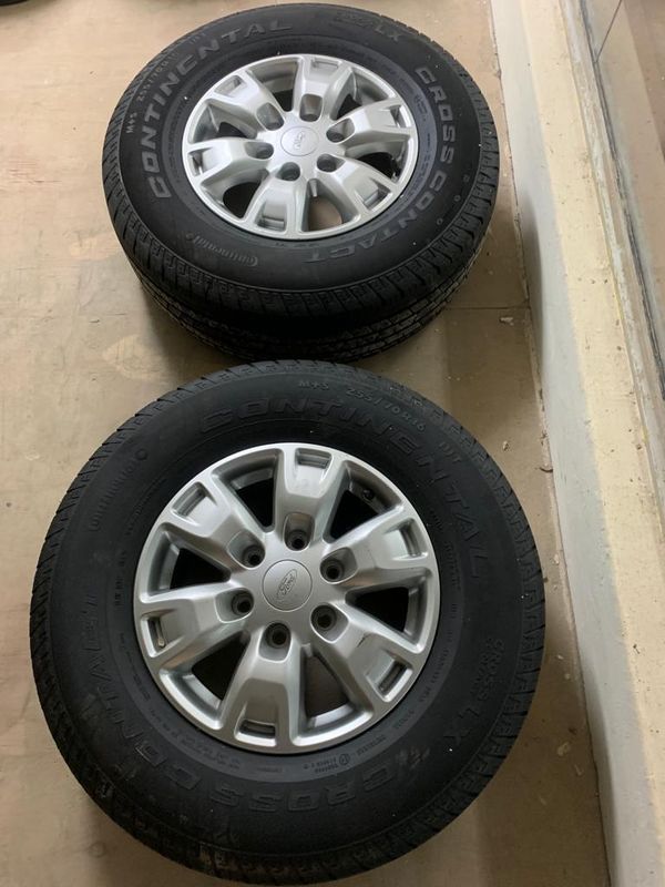 Ranger mags with Continental  tyres-16 inch like new R10k for the set- not neg