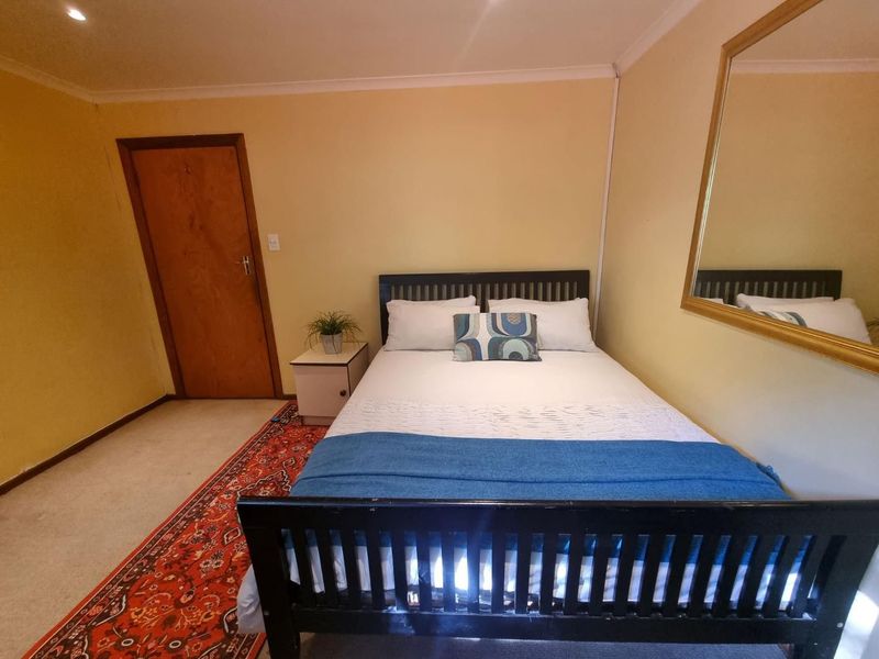 Welgemoed Villa for Single Professionals Fully Furnished/Serviced-Room With A View.