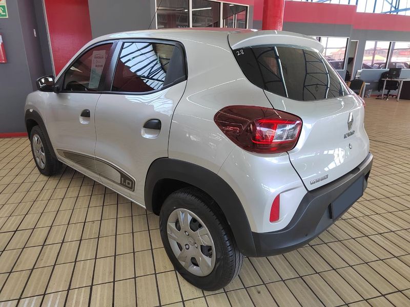 2020 Renault Kwid 1.0 Dynamique with ONLY 31343kms at PRESTIGE AUTOS 021 592 7844