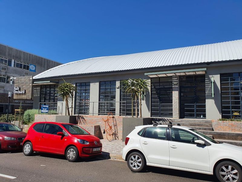 SPACIOUS 265SQM INDUSTRIAL STYLE RETAIL/OFFICE UNIT TO RENT IN SOUGHT-AFTER SALT ORCHARD, SALT RIVER