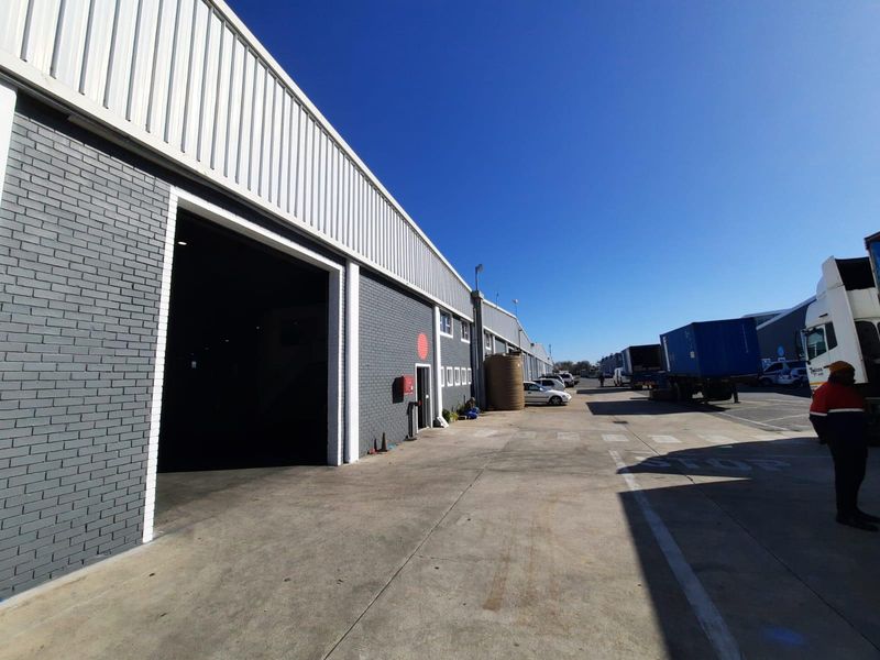 CONNAUGHT PARK | WAREHOUSE TO RENT | BEACONVALE | 2700SQM