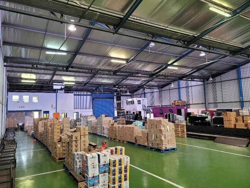 Neat and spacious warehouse in a secure industrial park