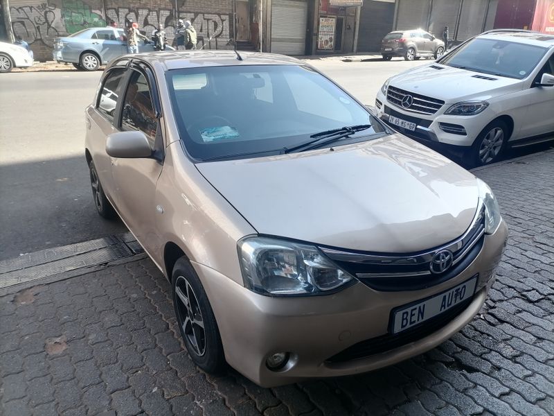 2014 Toyota Etios 1.5 Xs 5-Door, Gold with 88000km available now!