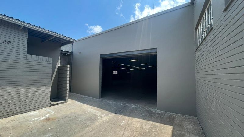 PRETORIA WEST | WAREHOUSE TO LET | CHARLOTTE MAXEKE STREET