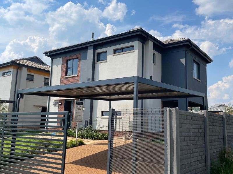 House in Booysens For Sale