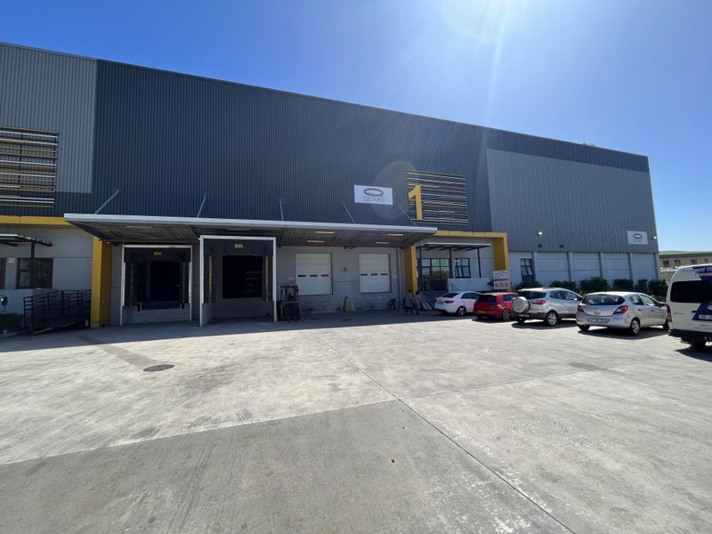 3213m2 A-GRADE WAREHOUSE TO LET IN AIRPORT INDUSTRIAL
