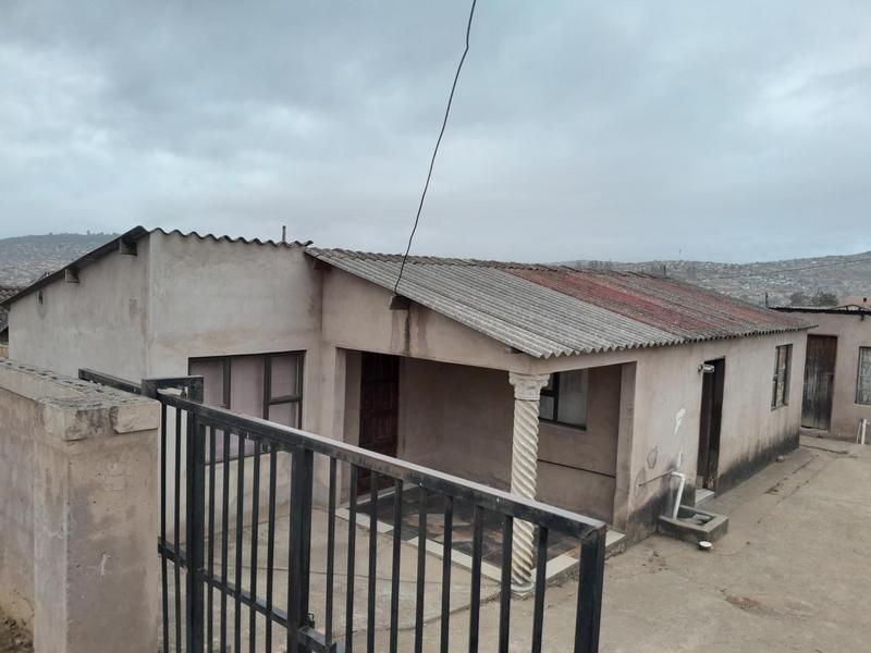 Ocebisa Properties presents  this 3 bedroom  house  located  in Imbali Unit 2 on Mbabala Road,  t...