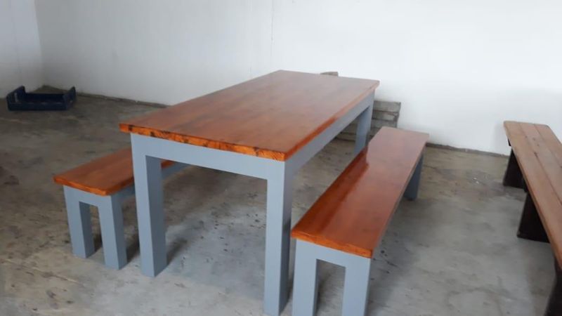 Neat and Nice Office Tables