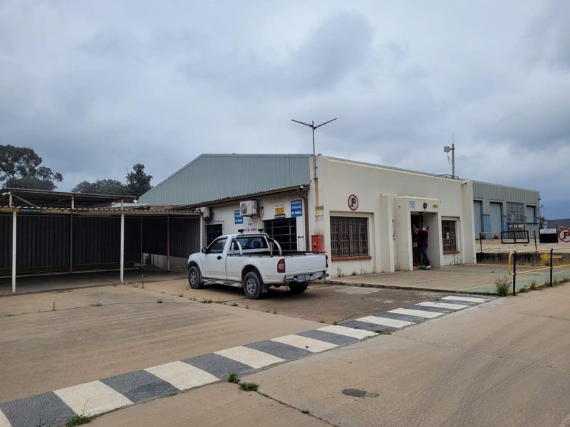 Spacious industrial facility for rent in Chloorkop
