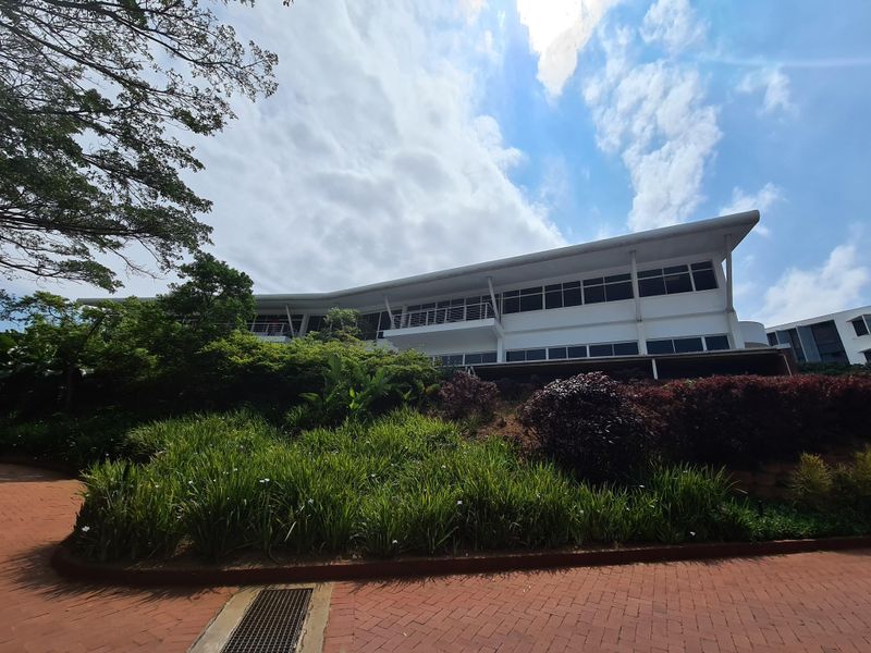 Office space in niche and secure Office Park.