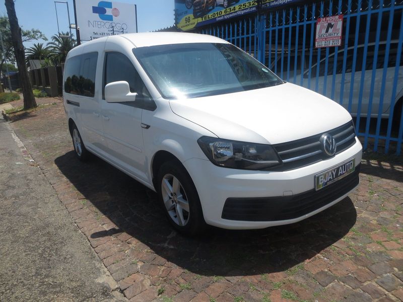 2016 Volkswagen Caddy Crew Bus Maxi 2.0 TDI, White with 109000km available now!