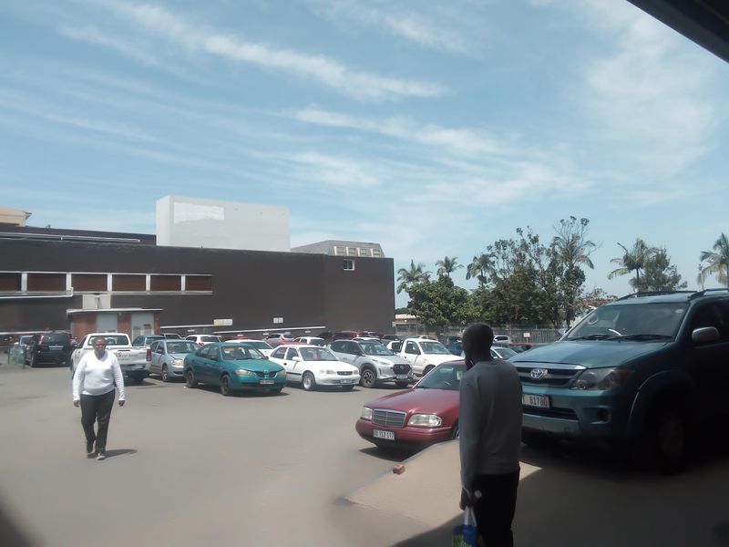 Supermarket To Let in Pinetown Central