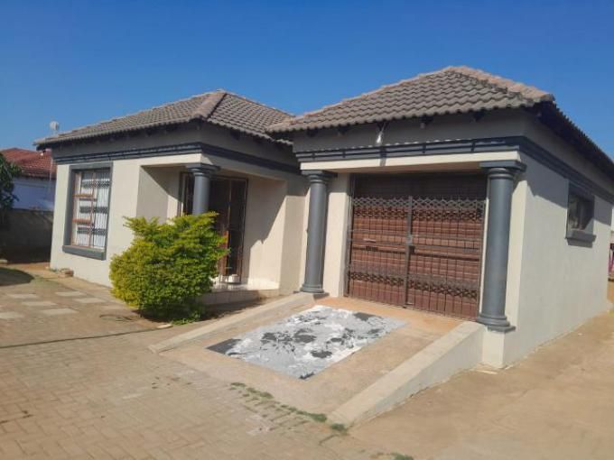 3 Bedroom with 2 Bathroom House For Sale Limpopo