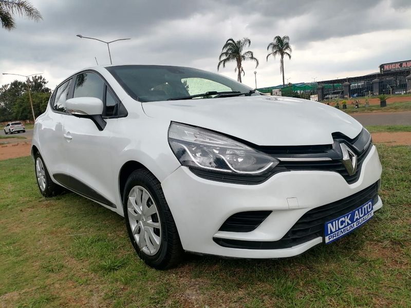 2019 Renault Clio 4 0.9 Turbo Dynamique, White with 39000km available now!
