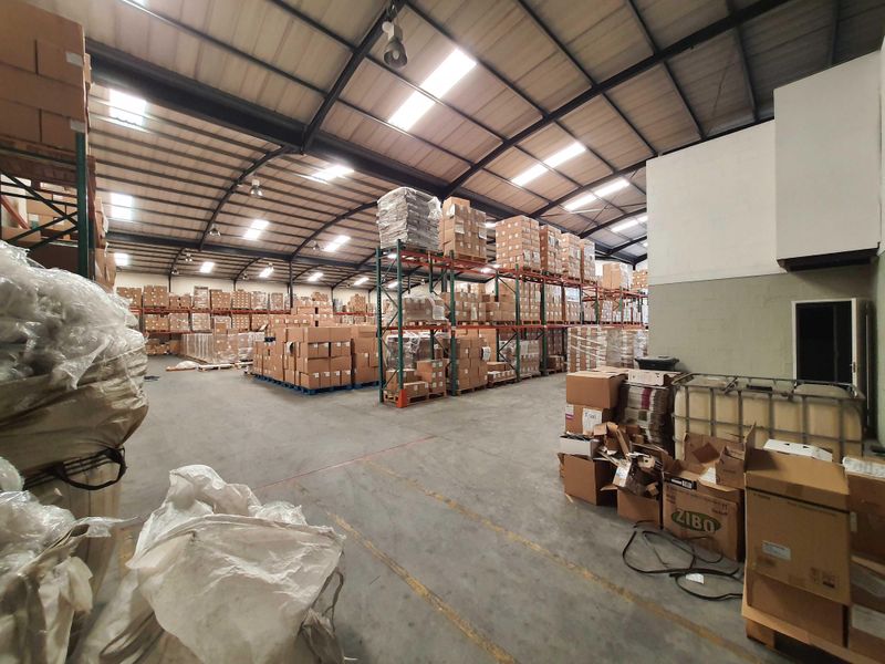 746m2 Warehouse TO LET in Bellville