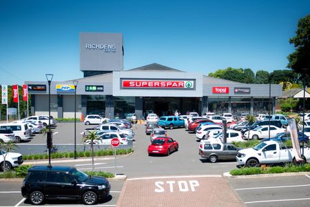 Prime Retail Unit - Richdens Superspar Village Centre