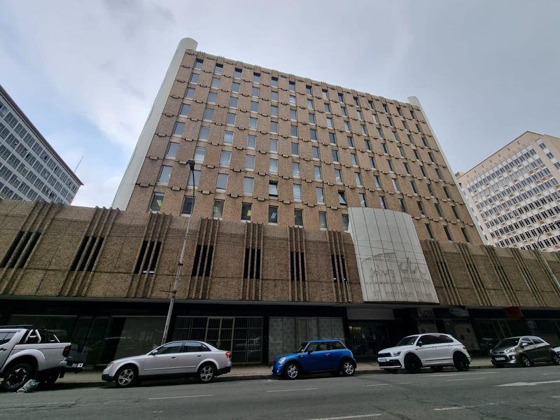 A grade commercial building to let in Marshalltown - JHB CBD