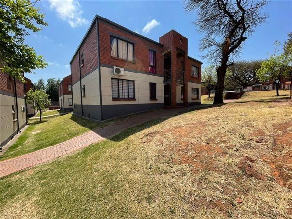 Apartment / Flat for Sale in Auckland Park, Johannesburg