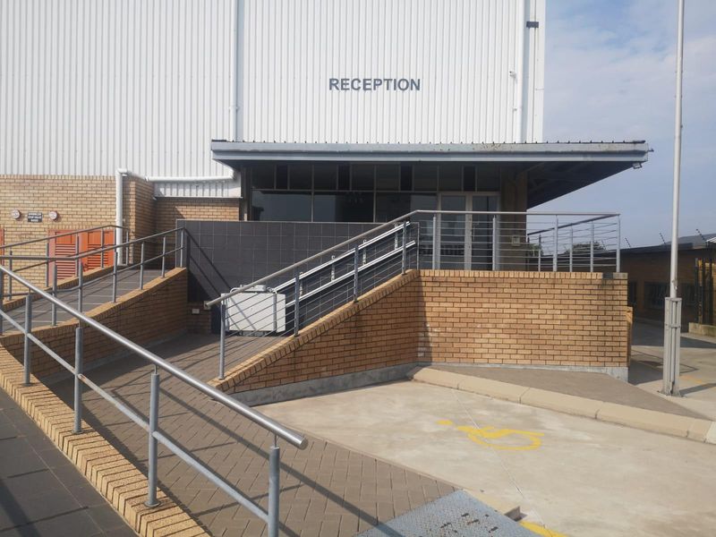 Large industrial facility for rent in Elandsfontein