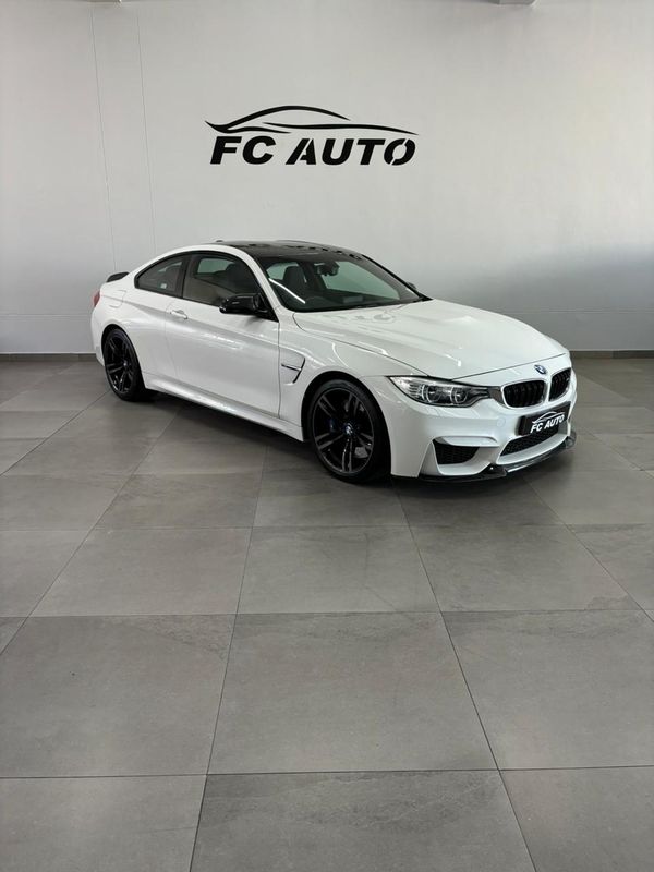BMW M4 Coupe M-DCT, White with 81000km, for sale!