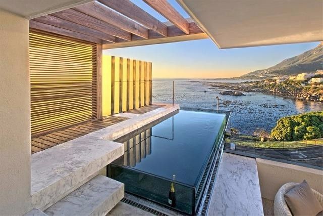 3 Bedroom Penthouse To Let in Camps Bay
