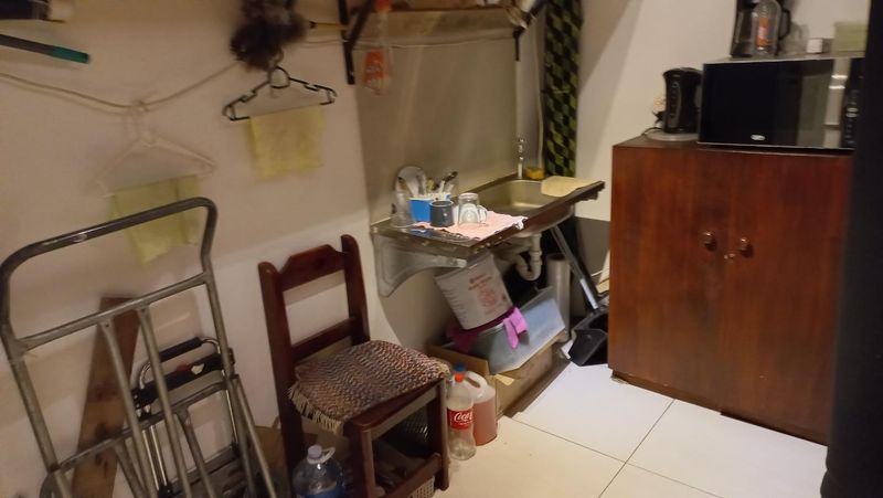 89m2 Retail space to rent in Village square Durbanville