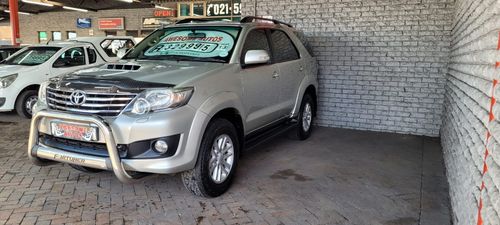 2013 Toyota Fortuner 3.0 D-4d Raised Body Auto With 229640kms Call Ricardo 069 754 0126
