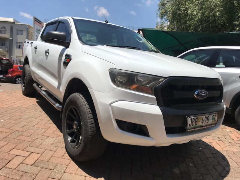 White Ford Ranger 2.2 D HP XL D/Cab with 90000km available now!