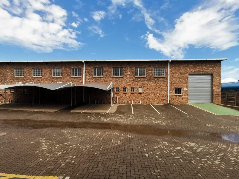 KIRKNEY - 603SQM WAREHOUSE TO RENT WITHIN SALTECH INDUSTRIAL PARK ON MALIE STREET IN PRETORIA