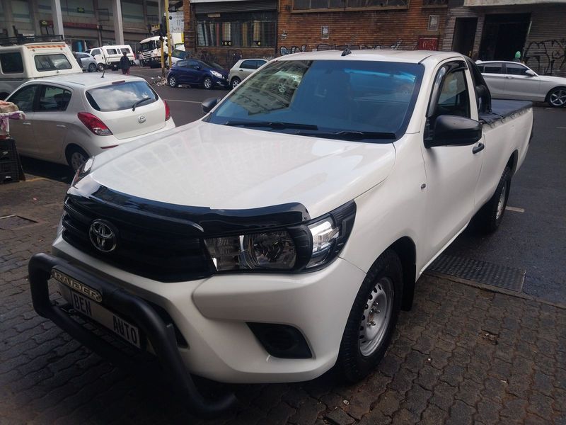 2020 Toyota Hilux 2.4 GD A/C, White with 87000km available now!