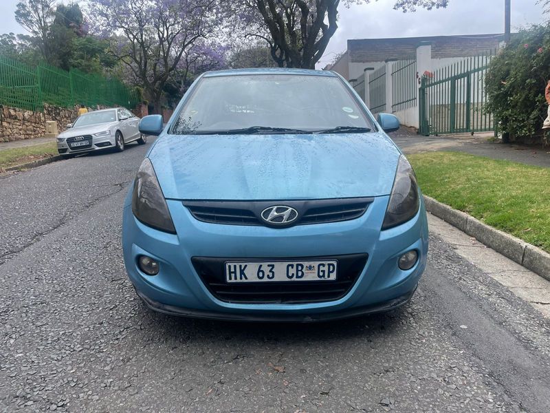 Blue Hyundai i20 1.4 GL with 105000km available now!
