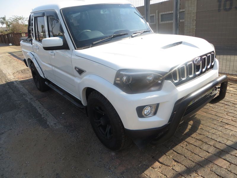 2022 Mahindra Pik-Up MY21.12 2.2 mHawk S6 Karoo Edt D Cab 4x4 AT, White with 78000km available now!