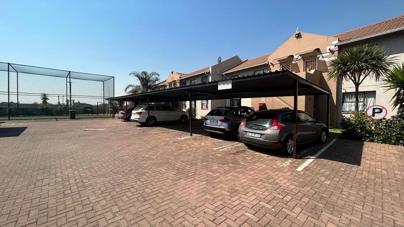 . IMPALA PARK - CALLING ALL INVESTORS - OR - FIRST HOME -. R528 000.00