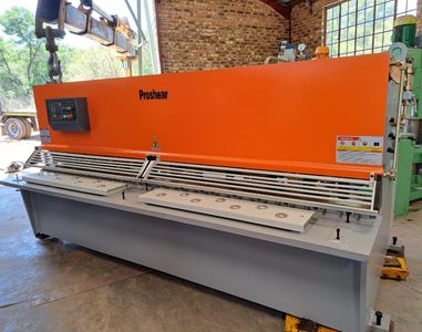 Guillotine, Hydraulic Proshear NEW  8mm x 3200mm