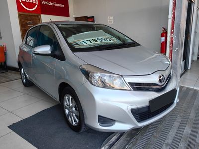 2012 Toyota Yaris 1.3 Xs 5-door Cvt With Only 34094kms Call Salie 071 807 2297