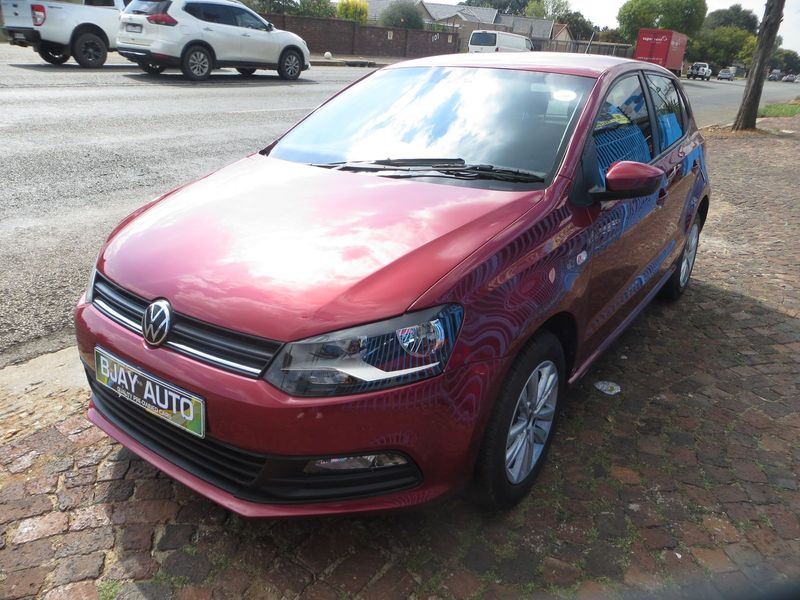 2023 Volkswagen Polo Vivo Hatch 1.4 Comfortline, Red with 6000km available now!