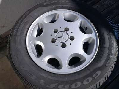 Mercedes-Benz R107 W126 15inch Wheels and tyres (set of 4)