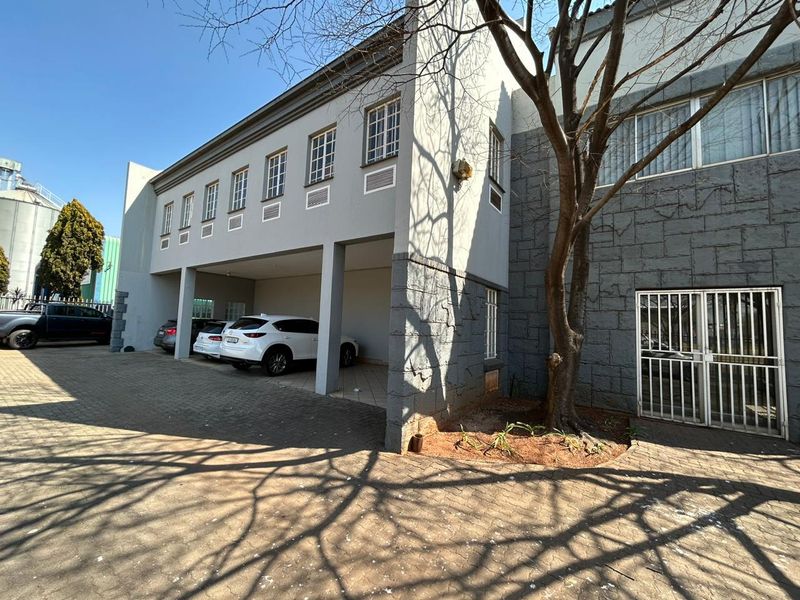 Spartan | Neat property for rent in Kempton Park