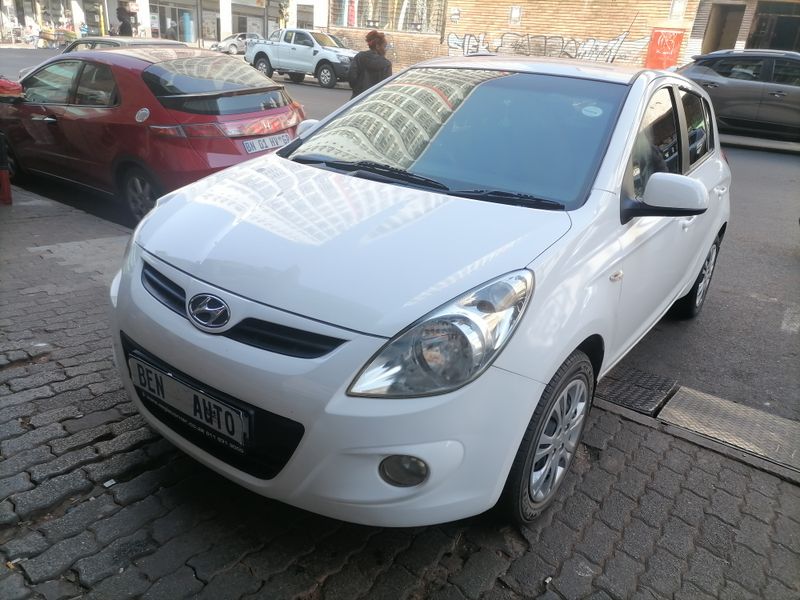 2011 Hyundai i20 1.4 Fluid, White with 106000km available now!