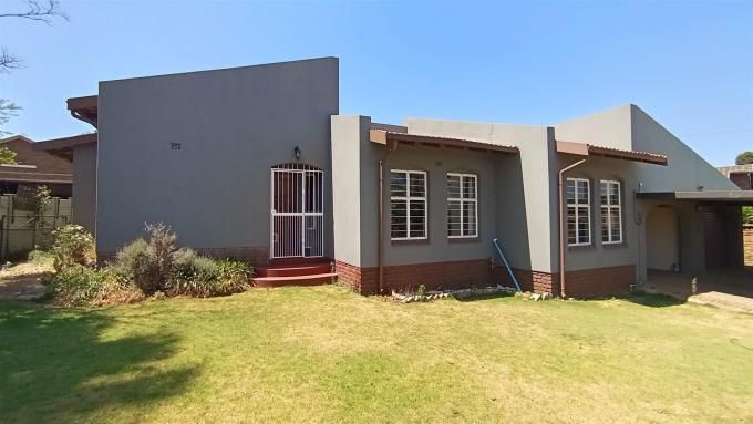 4 Bedroom with 3 Bathroom House For Sale Gauteng